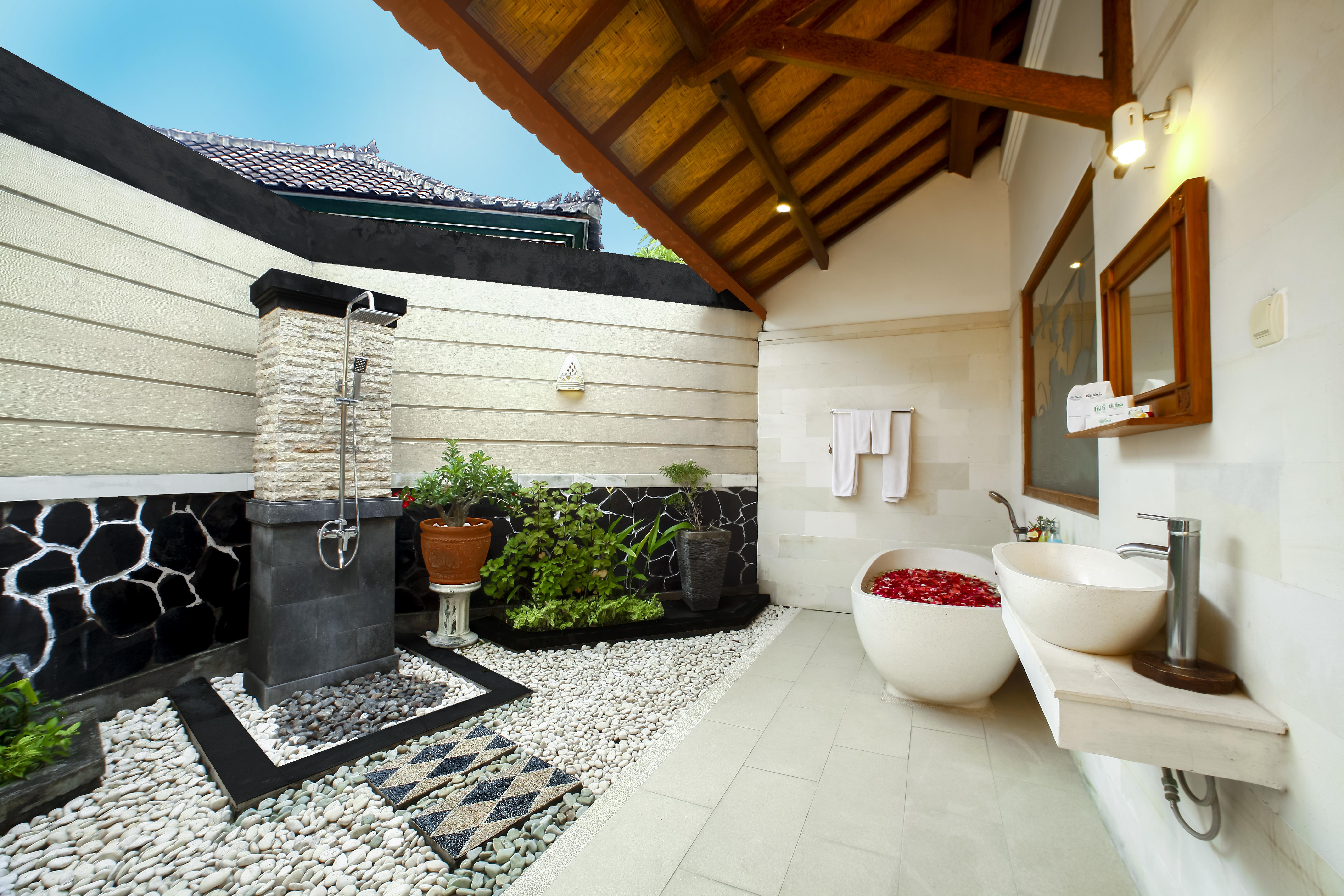 Bali Taman Beach Resort & Spa Lovina Pabean Buleleng Eksteriør bilde
