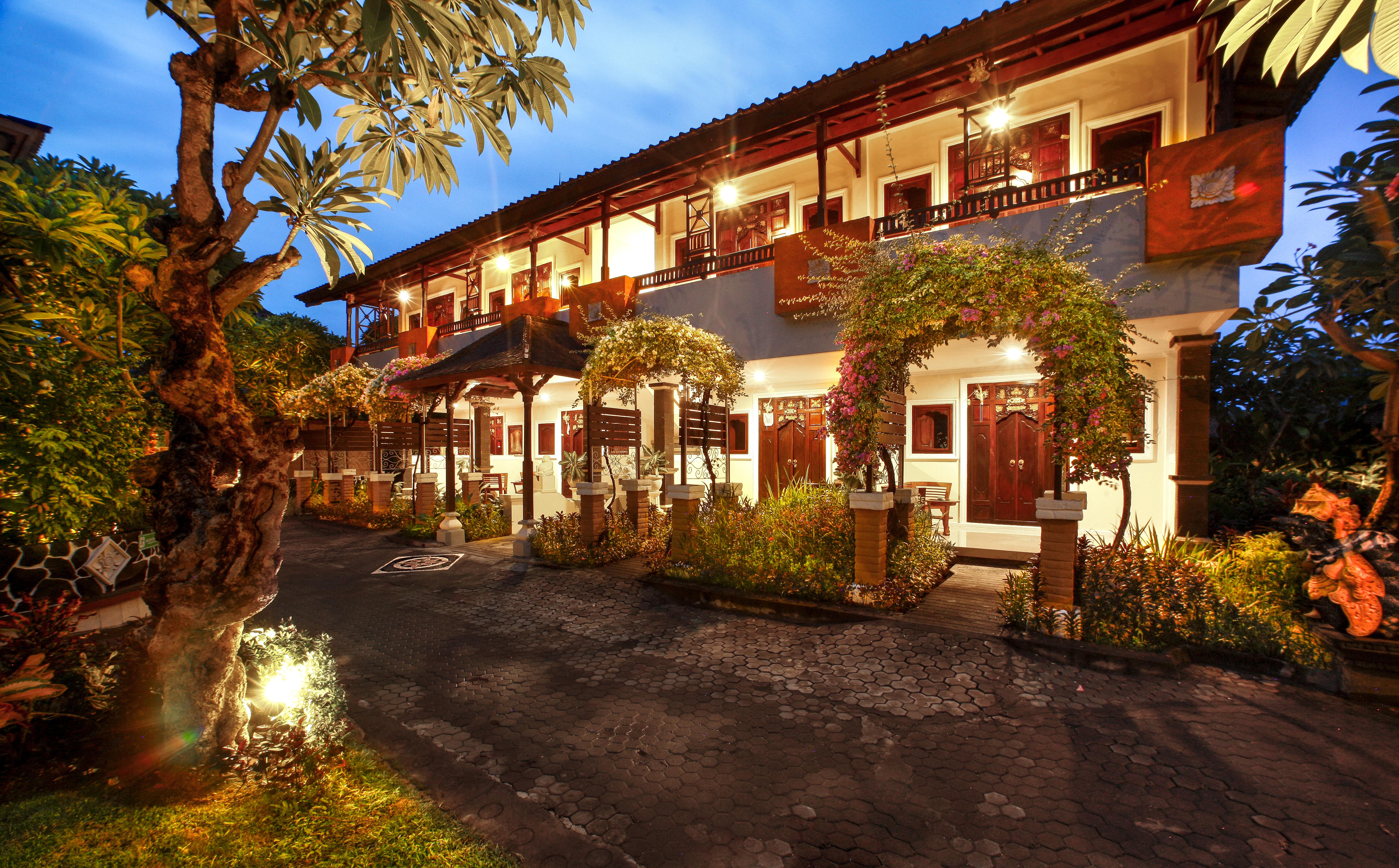 Bali Taman Beach Resort & Spa Lovina Pabean Buleleng Eksteriør bilde