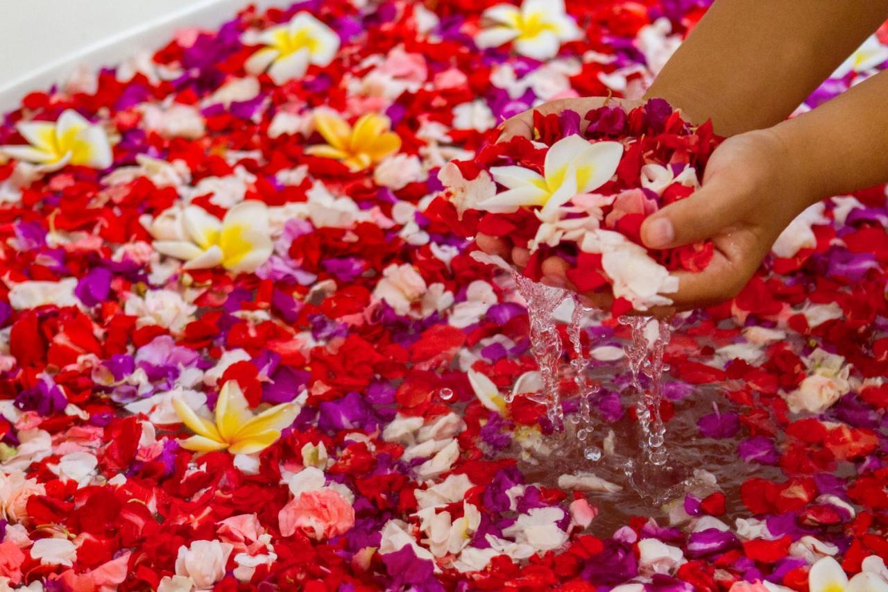 Bali Taman Beach Resort & Spa Lovina Pabean Buleleng Eksteriør bilde