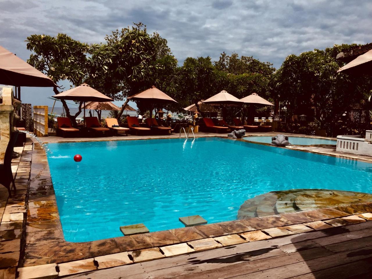 Bali Taman Beach Resort & Spa Lovina Pabean Buleleng Eksteriør bilde